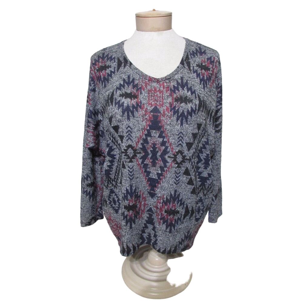 Silvergate Womens M Tribal Knit Top Sweater Shirt mid sleeve blues